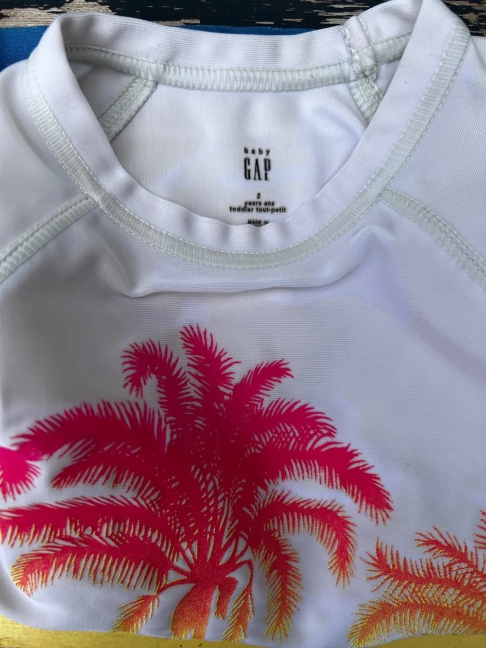 Baby Gap Short-Sleeved Colorful Palm Tree Swim Shirt size 2